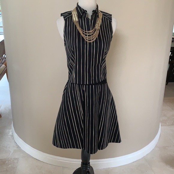 Alice + Olivia 2 Piece Dress. (Skirt + Blouse). 4 - Picture 5 of 10